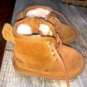 Toddler Chestnut Ugg boots size 6